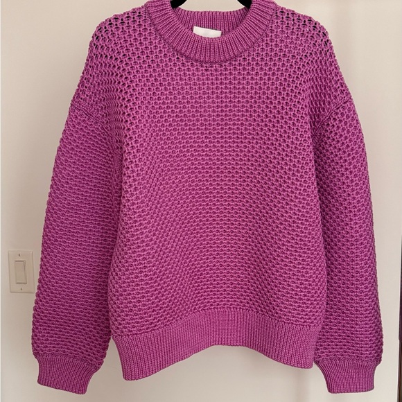 AKNVAS Textured 3D Sweater — Sculpted Fabric Statement Piece